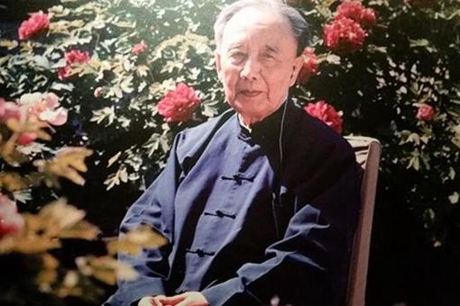 郭沫若是个什么样的人?为何有那么多人骂郭沫若?