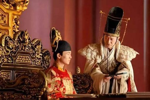 魏忠贤是什么样的人?魏忠贤生平简介