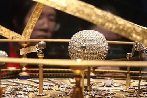 故宫钟表馆人气火爆是怎么回事?故宫钟表馆展出多少精品钟表?