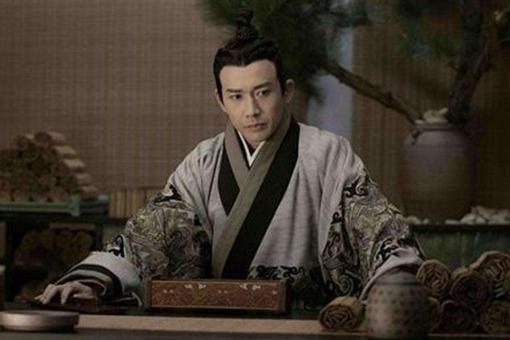 秦始皇给吕不韦的信上写了什么,吕不韦看后竟饮鸩自尽?