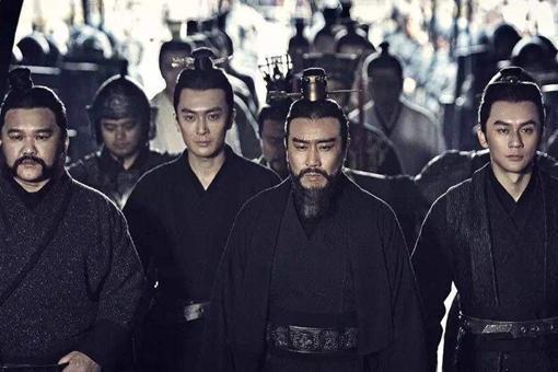 曹操到底是文大于武还是武大于文?曹操算东汉末年最伟大的诗人么?