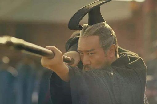 在曹操心中,曹仁和夏侯惇谁的地位更高?