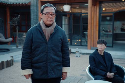 黄金瞳小马是谁?小马和德叔有什么关系?